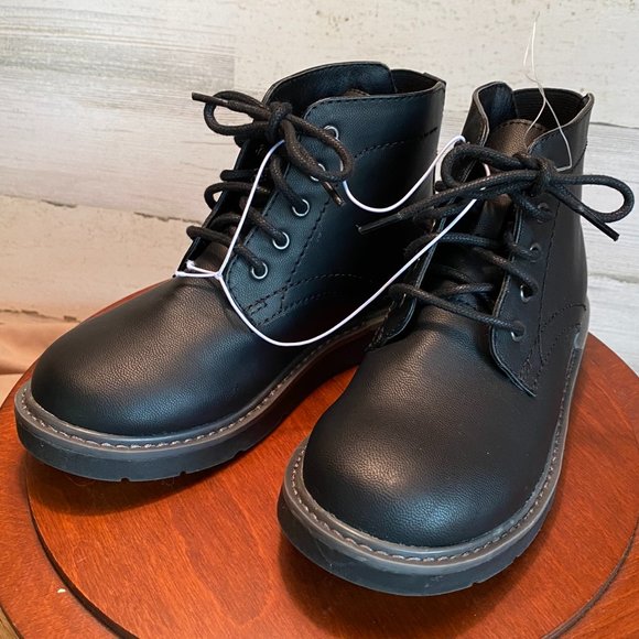 Cat & Jack Black Ankle Boots Size 13 New - No Tags - Picture 1 of 7